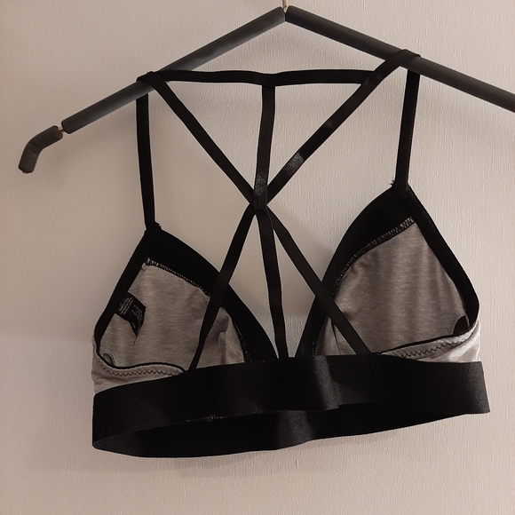 Strappy bralette - Picture 2 of 2